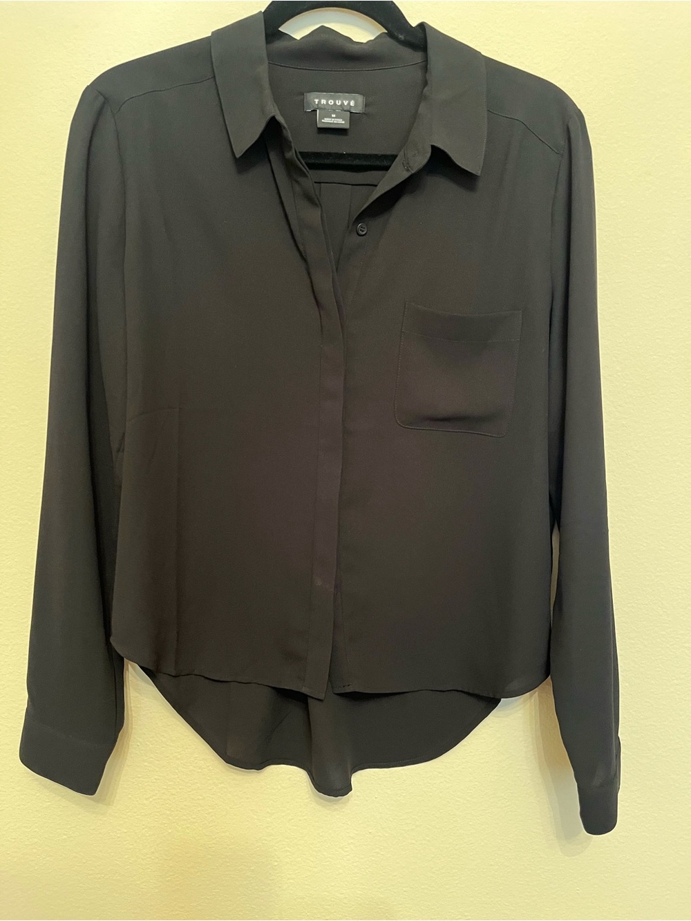 Trouvé Long-Sleeve Button Front Blouse